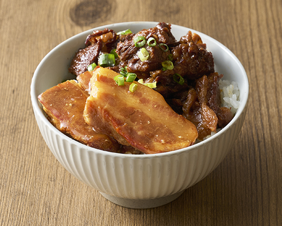あいもり。牛すじ煮込みと豚角煮丼